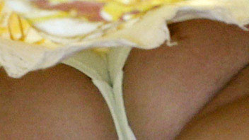 Ut_2220# Young girl in short yellow skirt. Breathtaking round sporty ass and shaved perineum in whit